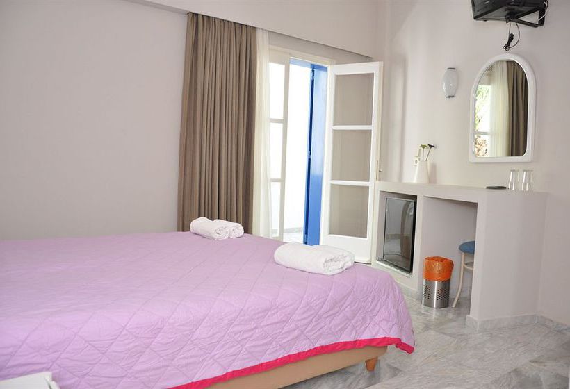 Hotel Memories Beach  | Monolithos | Santorini | Greece 13