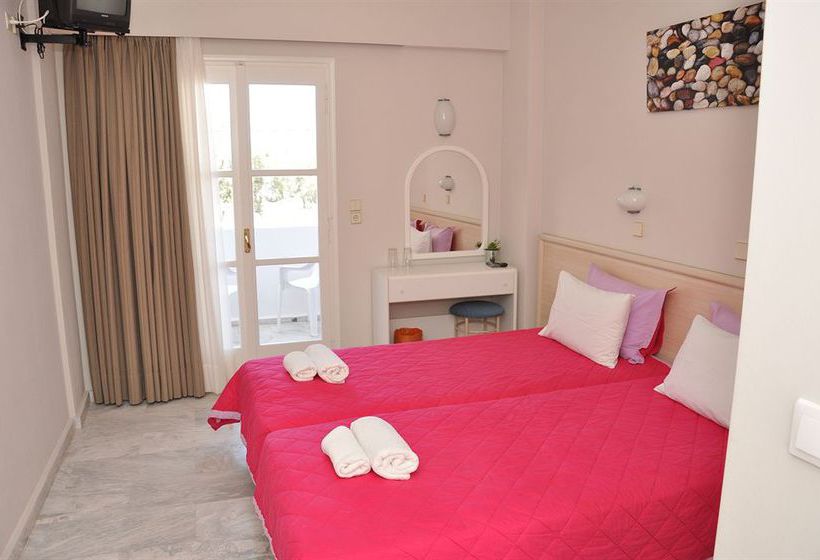 Hotel Memories Beach  | Monolithos | Santorini | Greece 4