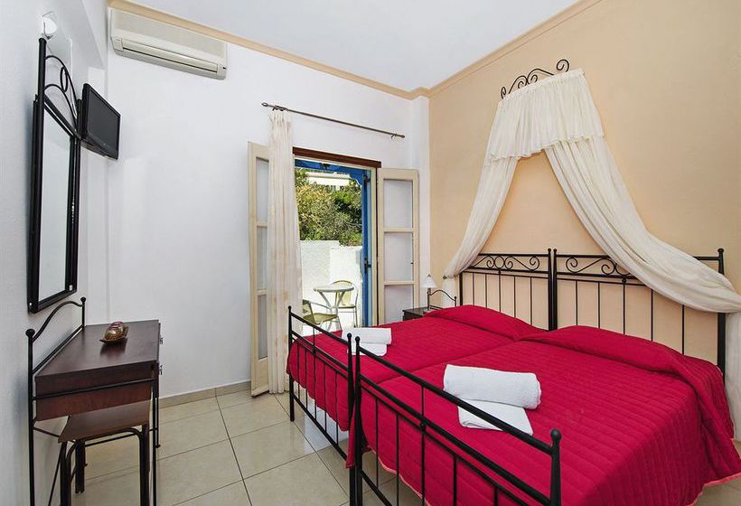 Hotel Villa Soula  | Fira | Santorini | Greece 14