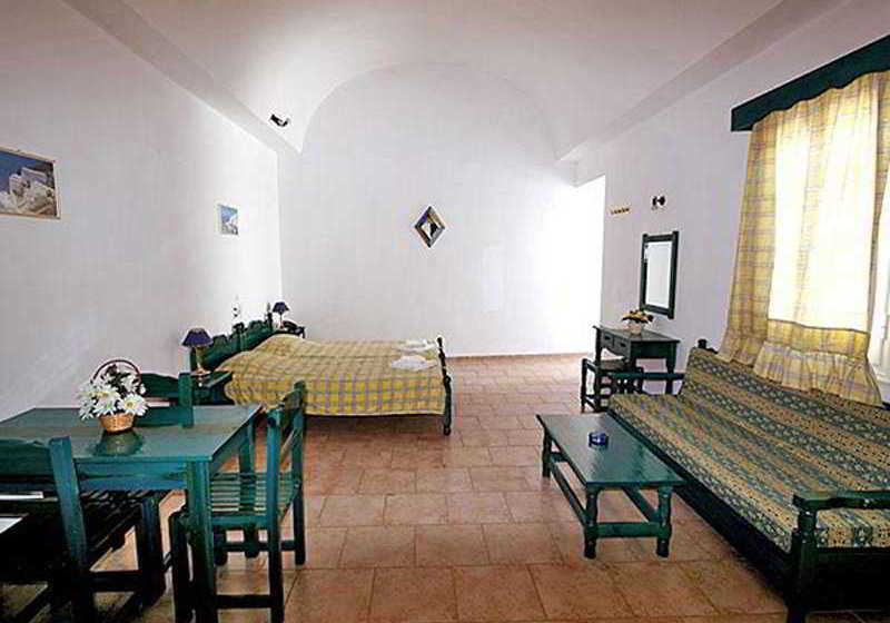 Scorpios Beach Studios & Apartments  | Monolithos | Santorini | Greece 3