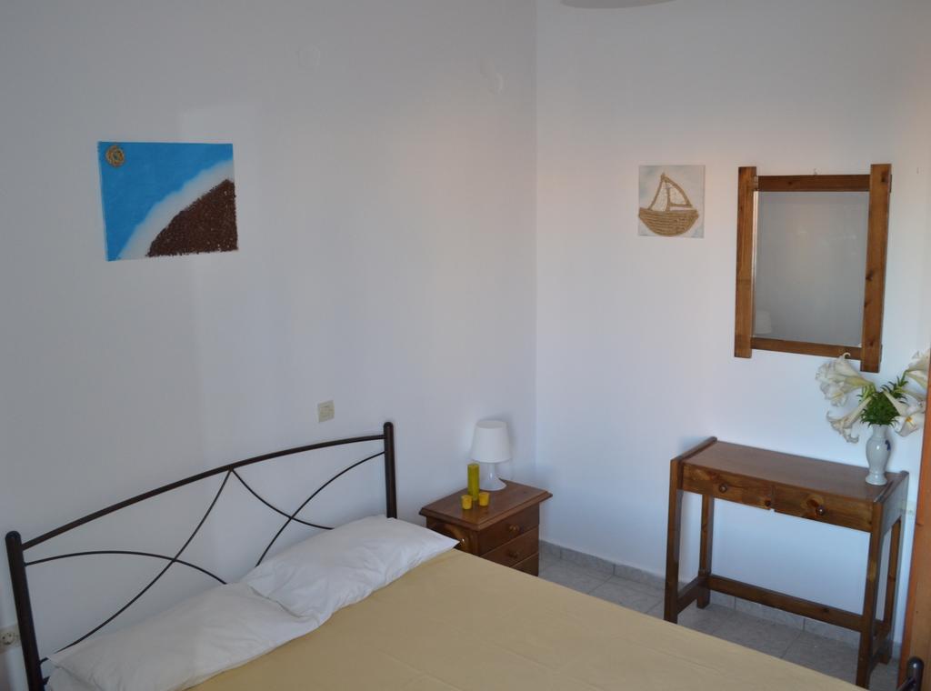 Floralia  | Karterados | Santorini | Greece 11