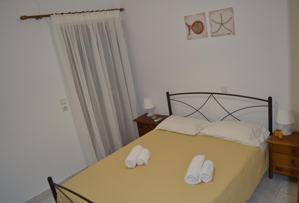 Floralia  | Karterados | Santorini | Greece 7