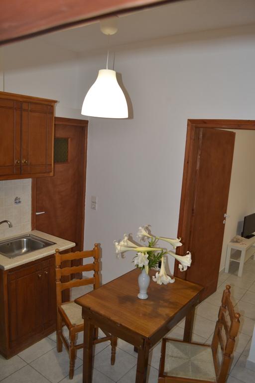 Floralia  | Karterados | Santorini | Greece 8