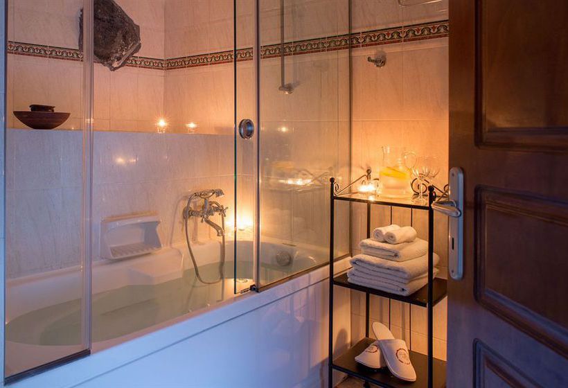 Hotel Villa Renos  | Fira | Santorini | Greece 13