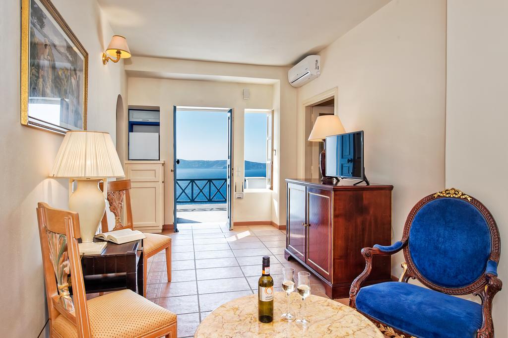 Golden Grey Goose  | Santorini | Santorini | Greece 3