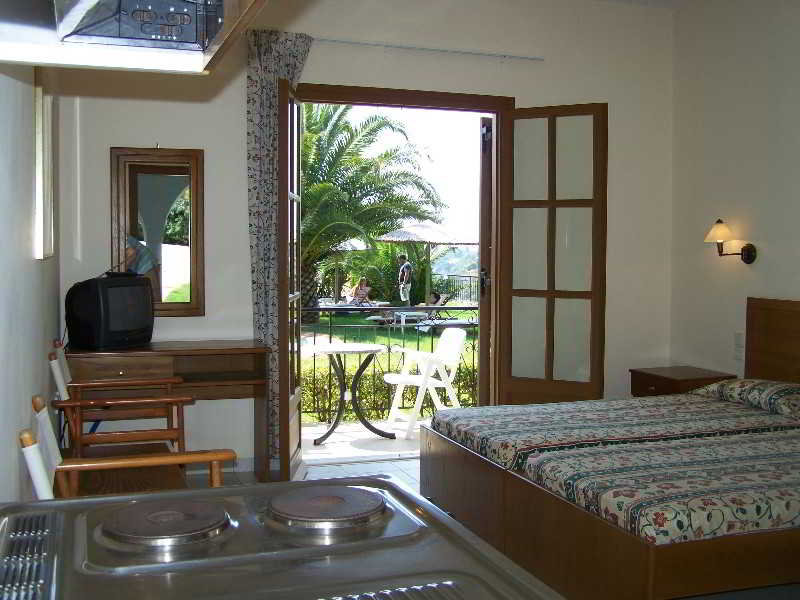 Villa Xanthippi  | Agia Paraskevi | Skiathos | Greece 3