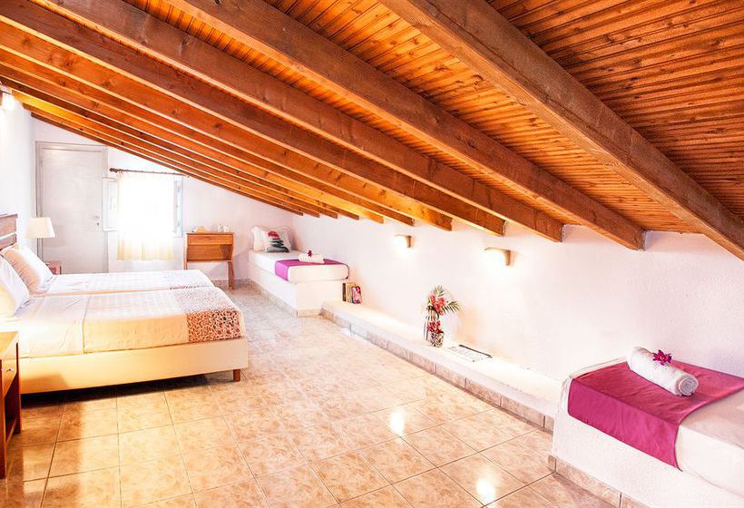 Hotel Tomato  | Megali Ammos | Skiathos | Greece 3