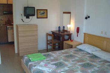 Hotel Pension Tzitzifies  | Agia Triada | Thessaloniki | Greece 5