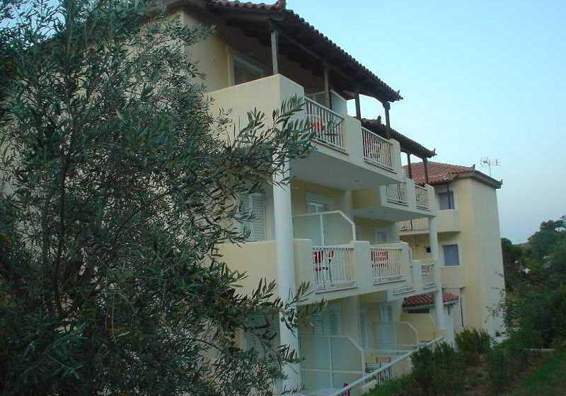 Mythos Studios  | Troulos | Skiathos | Greece 7