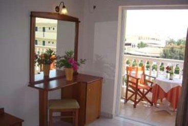 Hotel Pelouzo  | Kalamaki | Zakynthos | Greece 3