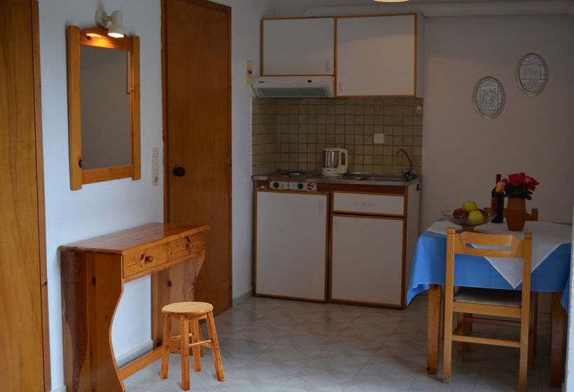 Emilia  | Agios Vasileios | Crete | Greece 8