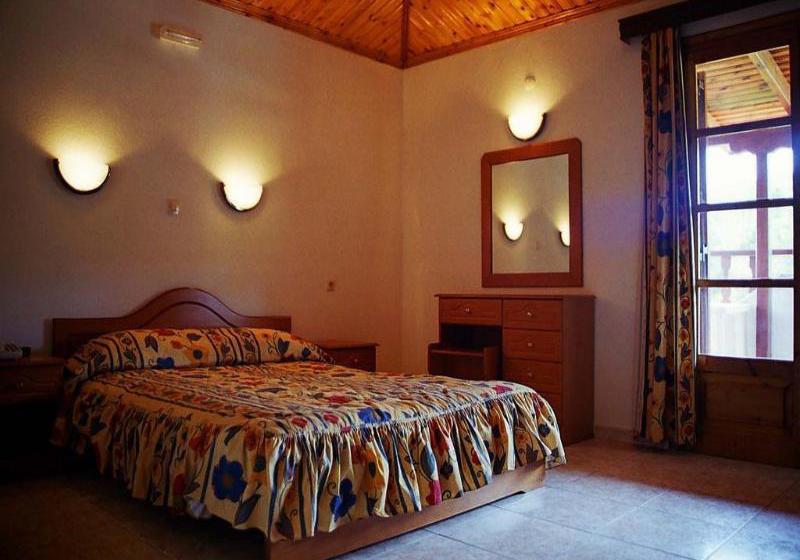 Hotel Golden Beach  | Koukounaries | Skiathos | Greece 11