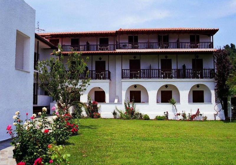 Hotel Golden Beach  | Koukounaries | Skiathos | Greece 7