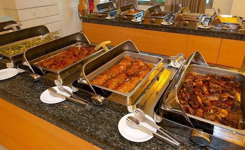 Santa Marina Beach Hotel