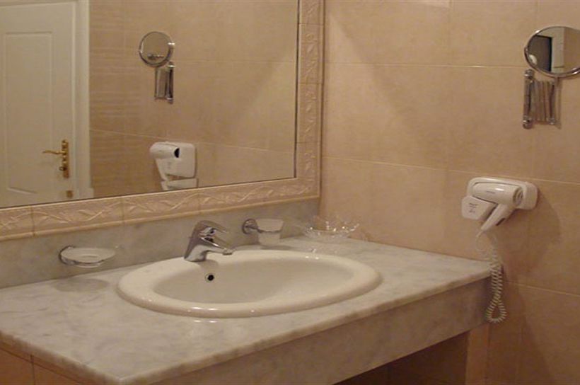 Hotel Villa Christina   | Megali Ammos | Skiathos | Greece 3