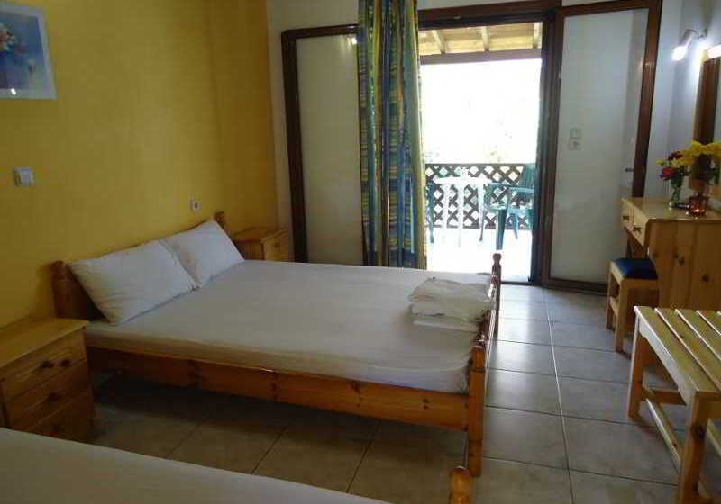 Hotel Zachos  | Megali Ammos | Skiathos | Greece 12