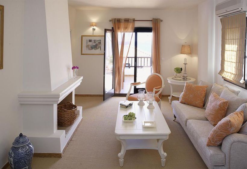 Hotel Aegean Suites  | Megali Ammos | Skiathos | Greece 10