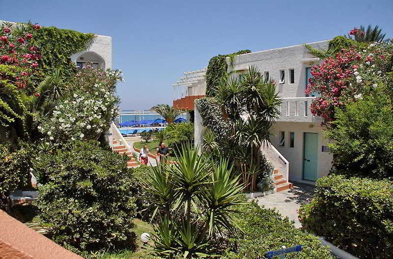 Adele Beach Hotel Bungalows