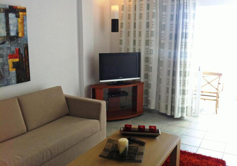 Hotel Plaza  | Kanapitsa | Skiathos | Greece 10