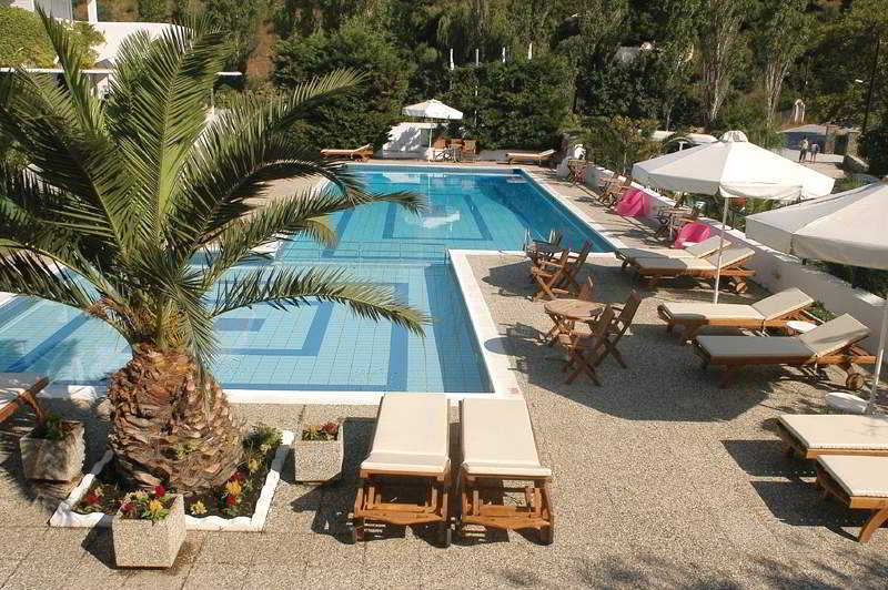 Hotel Plaza  | Kanapitsa | Skiathos | Greece 14