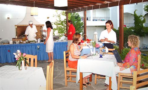 Hotel Plaza  | Kanapitsa | Skiathos | Greece 18