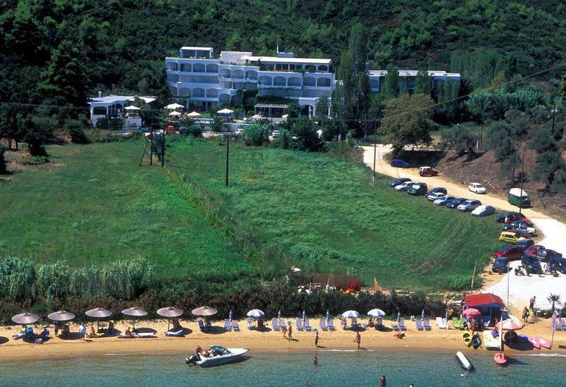 Hotel Plaza  | Kanapitsa | Skiathos | Greece 2