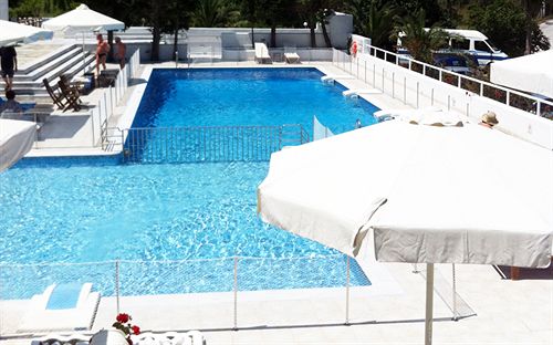 Hotel Plaza  | Kanapitsa | Skiathos | Greece 20