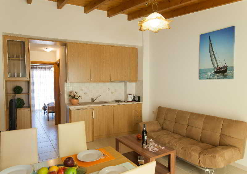 Hotel Castello Apartments  | Panormos | Crete | Greece 8