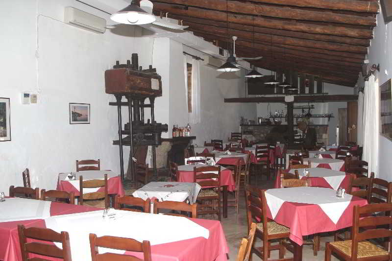 Hotel Oasis Guesthouse  | Chania | Crete | Greece 4