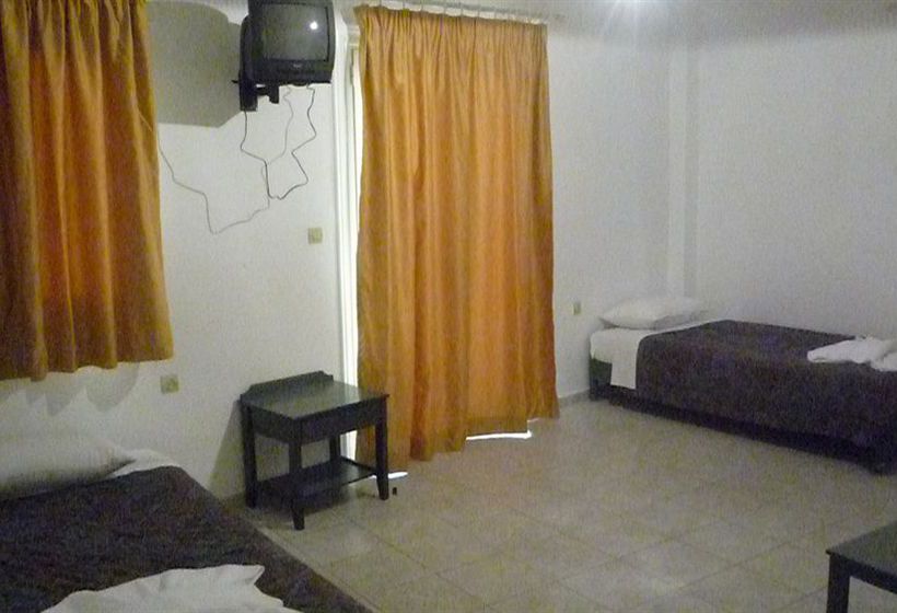 Hotel Lino Mare  | Malevizi | Crete | Greece 15