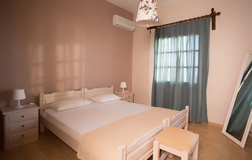 Georgia Vicky  | Chania | Crete | Greece 6