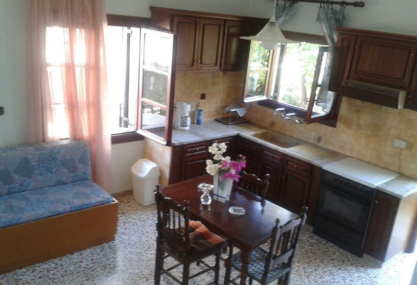 Angela Apartments  | Chania | Crete | Greece 8