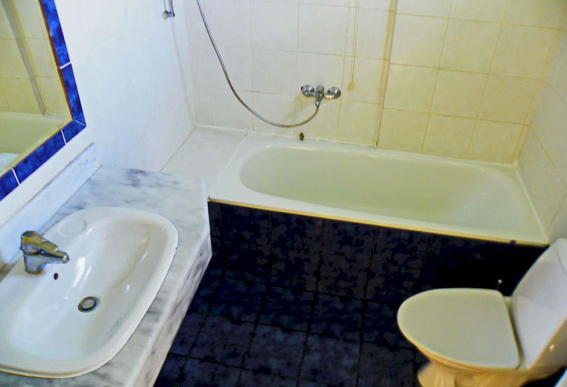 Hotel Cherry Village