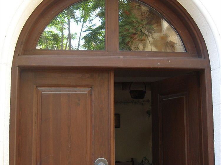 Traditional Hotel Ontas