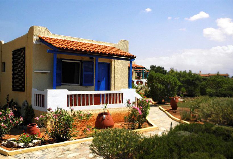 Zorbas Beach Village Apartments & Studios  | Stavros | Crete | Greece 3