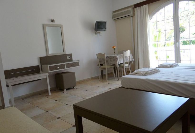 Hotel Perla Beach Apartments  | Chania | Crete | Greece 18