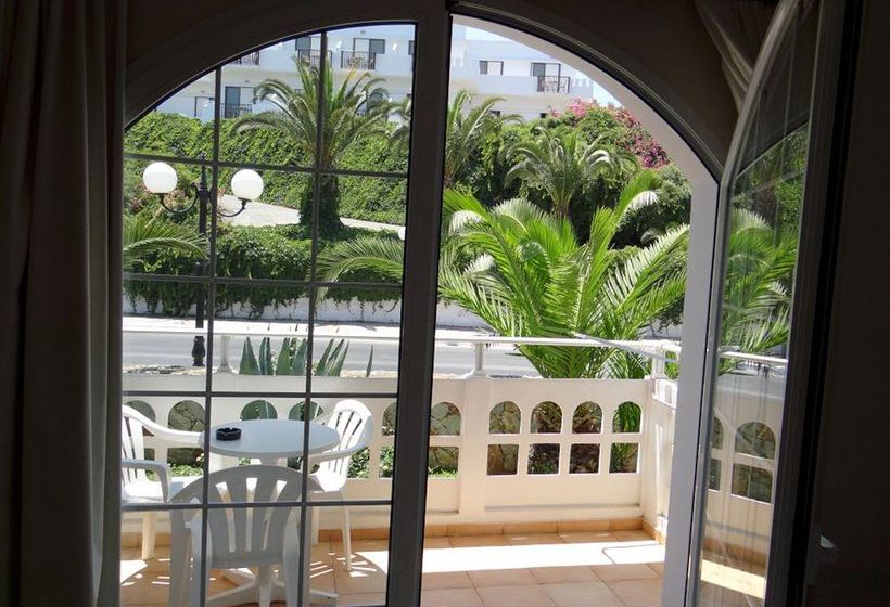 Hotel Perla Beach Apartments  | Chania | Crete | Greece 4