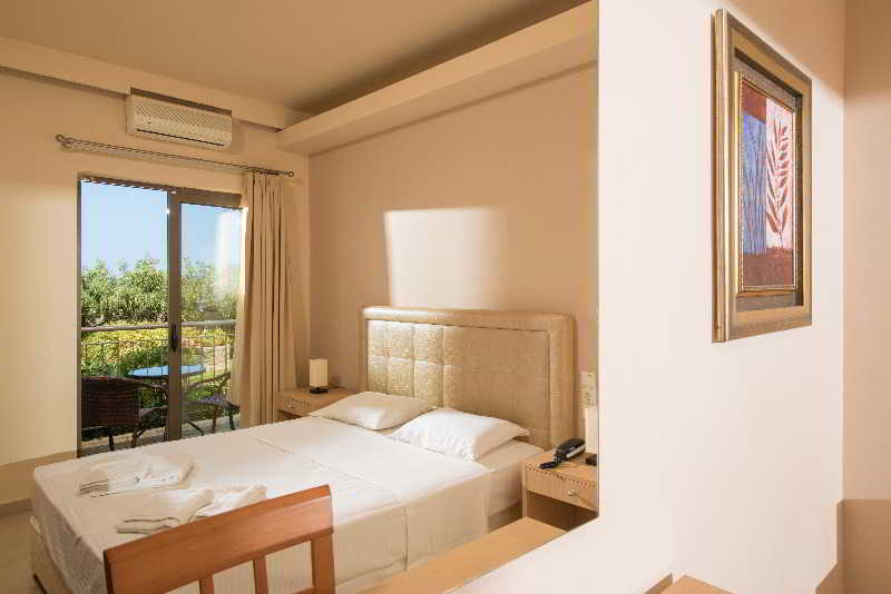 Hotel Oasis Beach  | Hersonissos | Crete | Greece 1