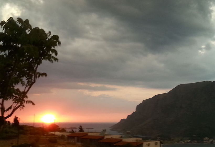 Hotel Kamari  | Kalymnos | Dodecanese | Greece 16