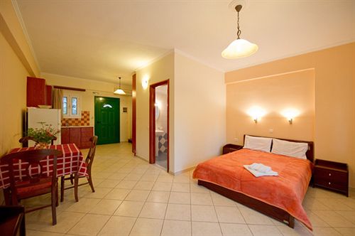 Oasis Pension  | Parga | Epirus | Greece 16