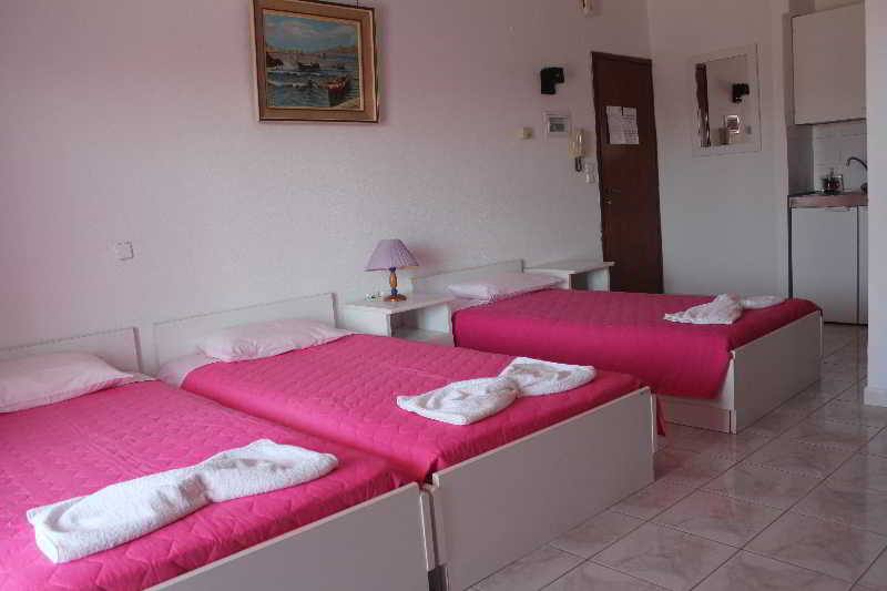 Hotel Arion Studios  | Myrina - Lemnos | North Aegean | Greece 8