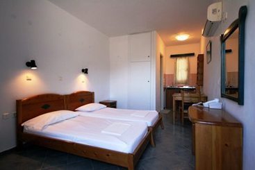 Blue Horizon Studios  | Lefkos | Dodecanese | Greece 1