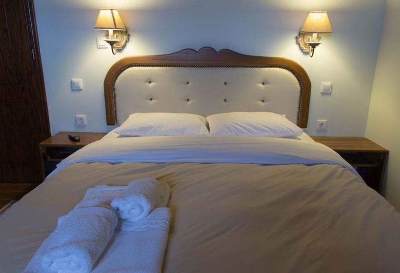 En Chora Vezitsa  | Zagori | Epirus | Greece 9