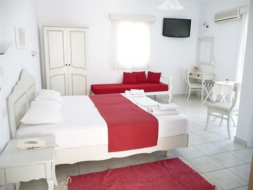 Aeolis Hotel  | Milos | Cyclades | Greece 1