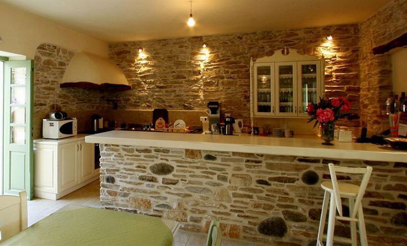 Yialos Beach Hotel  | Ormos | Ios | Greece 2