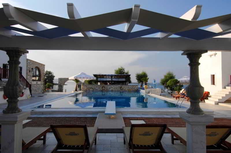 Hotel Contaratos Beach  | Naousa | Cyclades | Greece 1