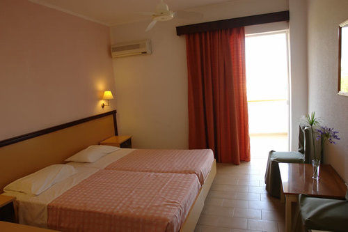 Hotel Livadi Nafsika  | Dassia | Corfu | Greece 11