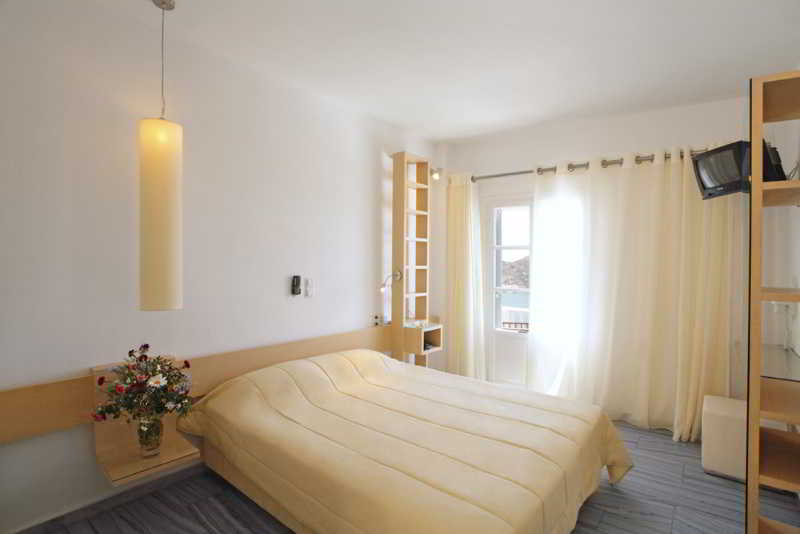 Far Out Hotel & Spa  | Milopotas | Ios | Greece 1