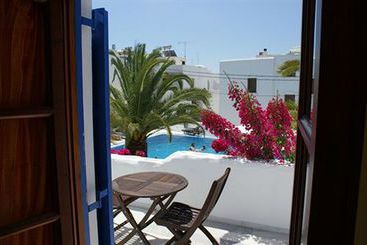 Sagterra Hotel - Studios & Apartments  | Naxos | Naxos Island | Greece 2