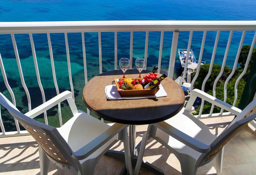 Hotel Oasis  | Perama | Corfu | Greece 7